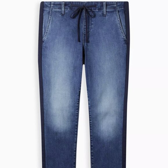 Torrid Pull-On Boyfriend Straight Super Soft Mid-Rise Jean Size 26 - Picture 1 of 3